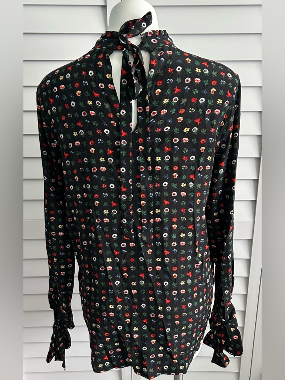 Equipment Femme | Aurora silk floral blouse - Picture 8 of 13